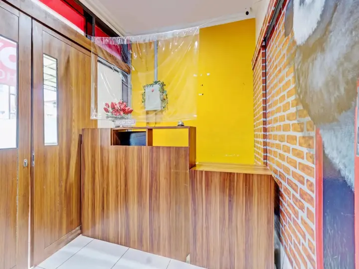 Семаранг: OYO 90426 Near Mall Ciputra 2