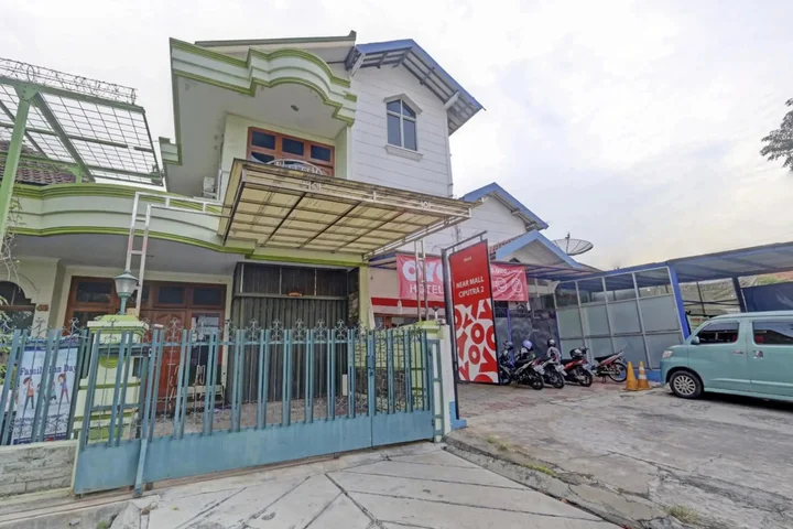 Семаранг: OYO 90426 Near Mall Ciputra 2