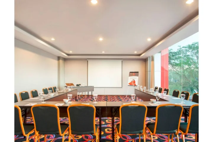Понтианак: ibis Pontianak City Center
