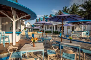 Гили Траванган: Santorini Beach Resort
