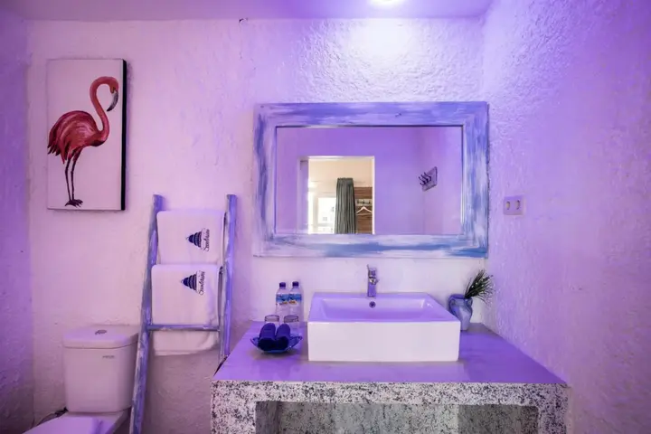 Гили Траванган: Santorini Beach Resort