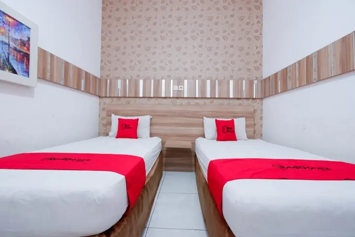 Семаранг: RedDoorz near Plaza Simpang Lima
