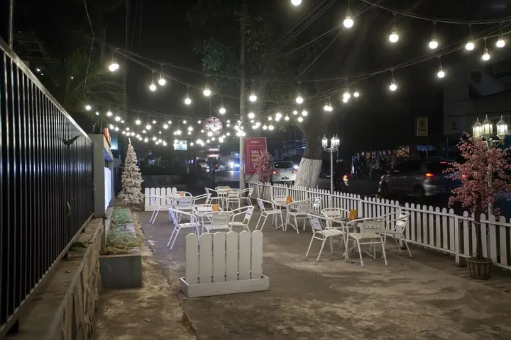 Маланг: RedDoorz near Taman Rekreasi Sengkaling