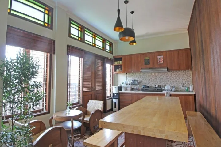 Депок: RedDoorz Plus near Hartono Mall 2