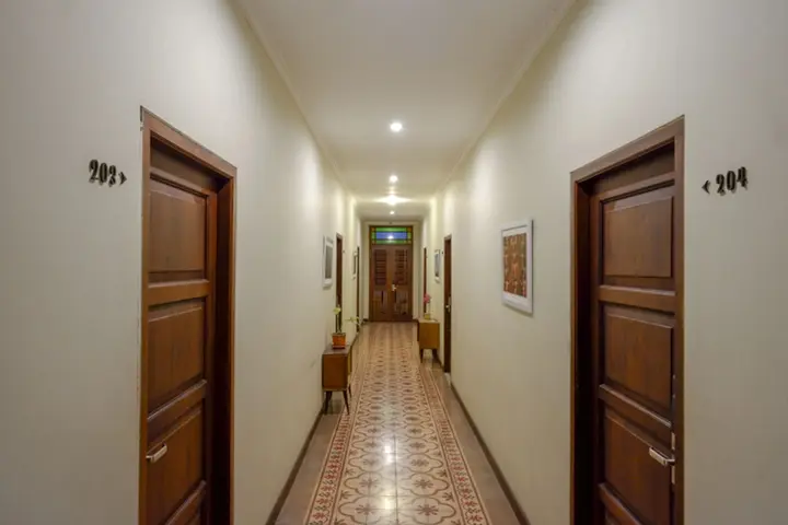 Депок: RedDoorz Plus near Hartono Mall 2