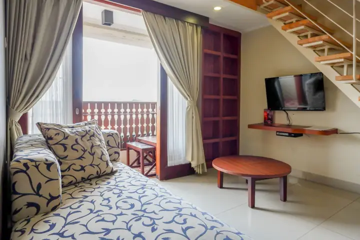 RedDoorz Plus near Hartono Mall 2 — фото 5