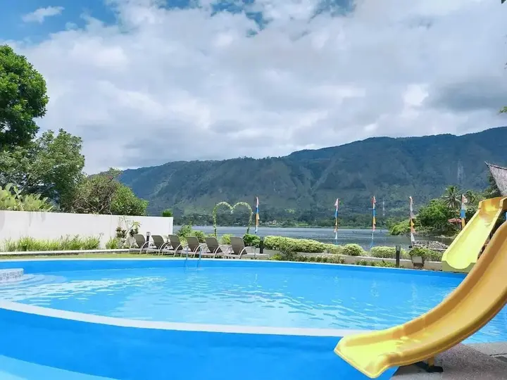 Озеро Тоба: Zoe's Paradise Waterfront Hotel