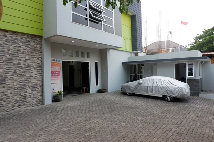 Семаранг: RedDoorz near Ahmad Yani Airport 2