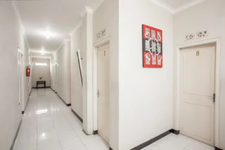 Маланг: RedDoorz @ Sawojajar