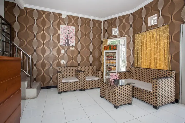 Маланг: RedDoorz @ Sawojajar