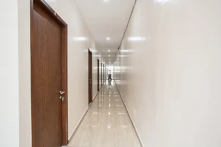 Сурабая: Super OYO 90642 Lancar Homestay Syariah