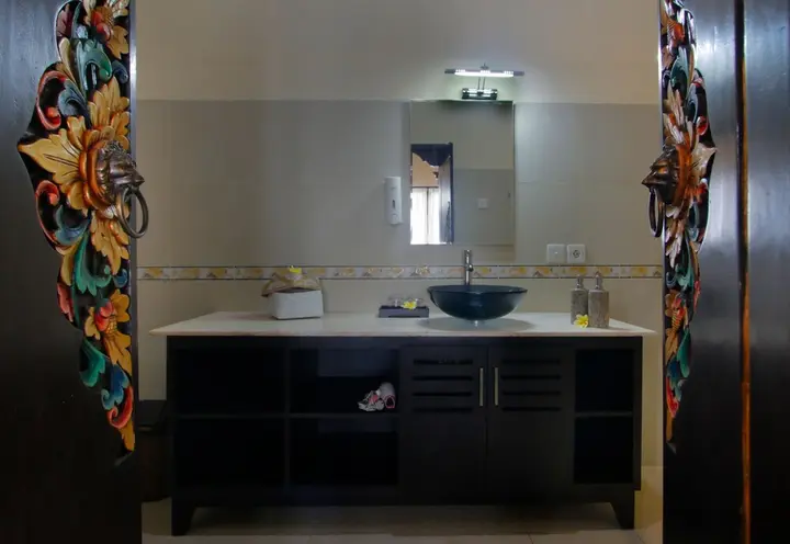 Паянган: Madesimon Villa