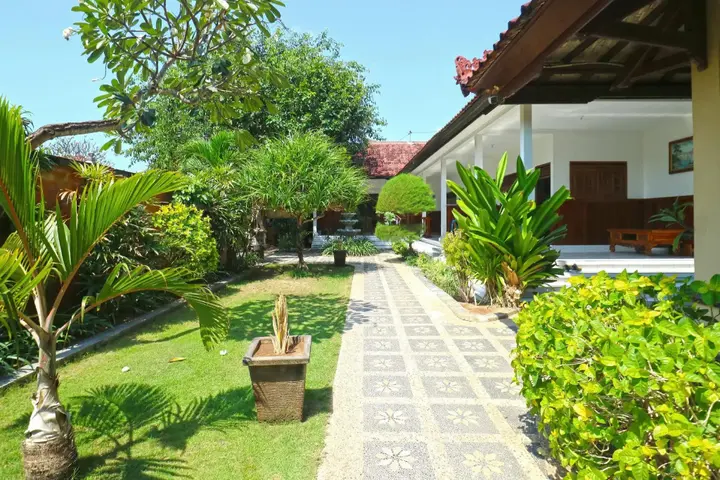 Лембонган-Айленд: Puri Nusa Beach Hotel