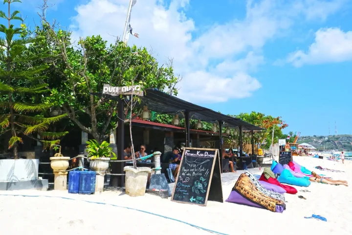 Лембонган-Айленд: Puri Nusa Beach Hotel