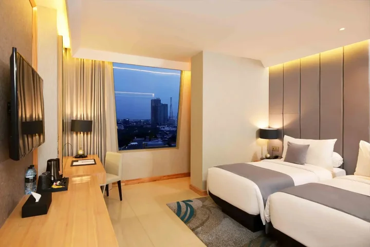 Сурабая: Morazen Surabaya