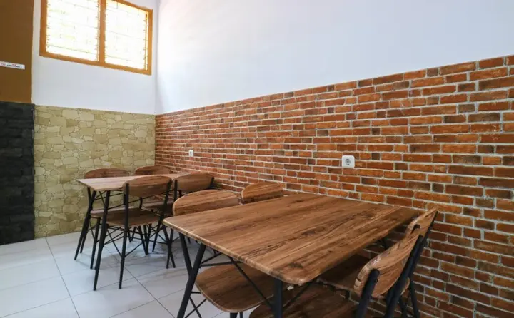 Маланг: Pondok Backpacker City Square