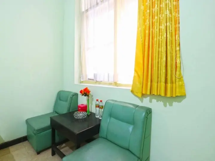 Маланг: Camelia Hotel