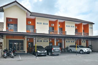 Депок: ZEN Rooms Depok Sleman Syariah