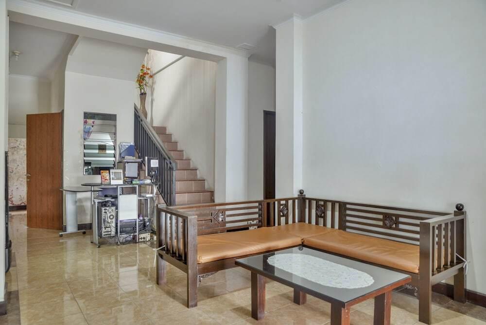 Депок: ZEN Rooms Depok Sleman Syariah