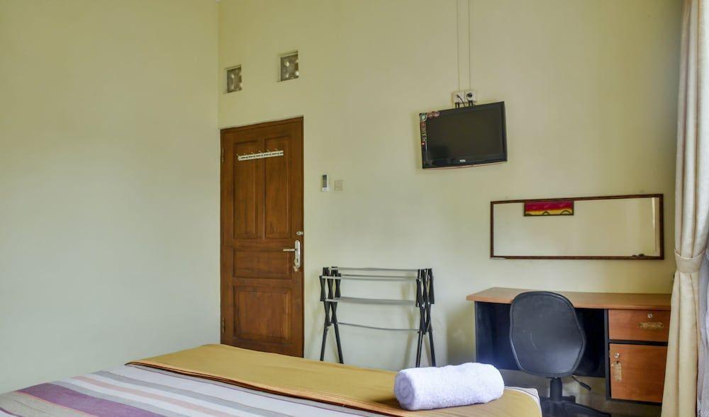 Депок: ZEN Rooms Depok Sleman Syariah