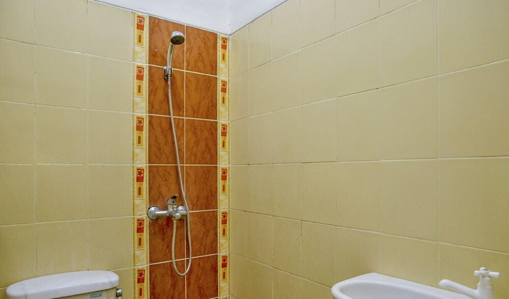 Депок: ZEN Rooms Depok Sleman Syariah