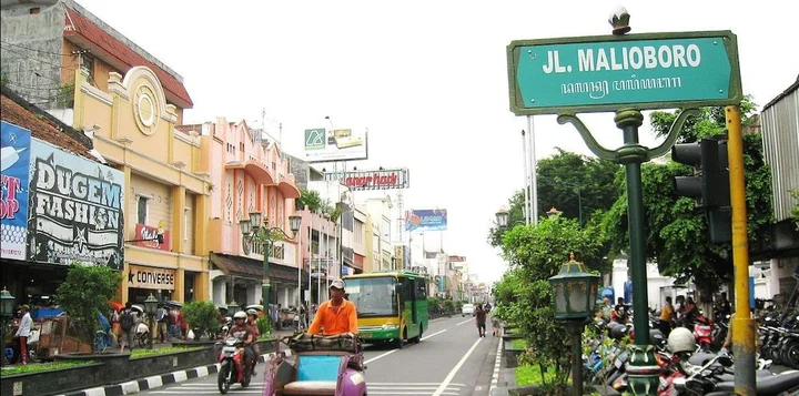 Депок: ZEN Rooms Depok Sleman Syariah
