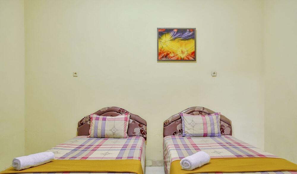 Депок: ZEN Rooms Depok Sleman Syariah