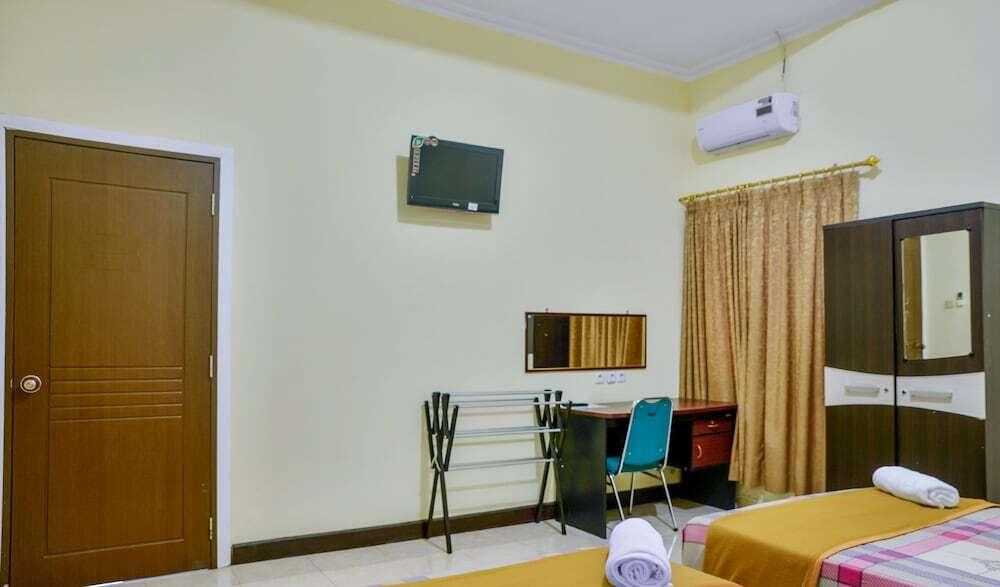 Депок: ZEN Rooms Depok Sleman Syariah
