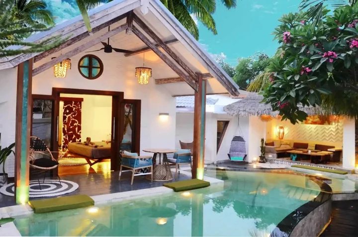 Гили Траванган: The White Key Luxury Villas