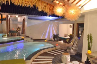 Гили Траванган: The White Key Luxury Villas