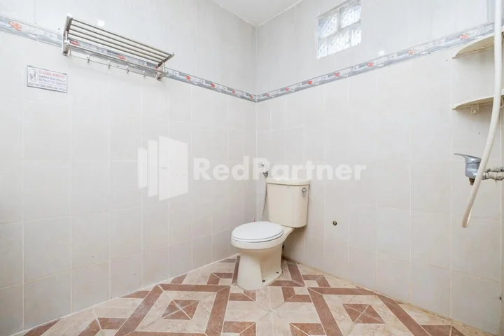 Сурабая: OYO 143 Dukuh Kupang Residence