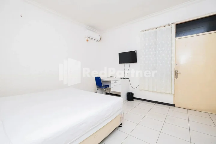 Сурабая: OYO 143 Dukuh Kupang Residence