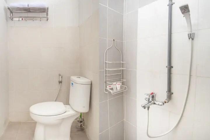 Сурабая: OYO 143 Dukuh Kupang Residence