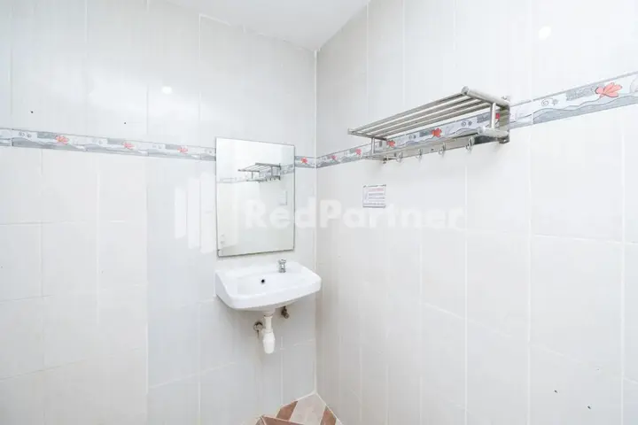 Сурабая: OYO 143 Dukuh Kupang Residence