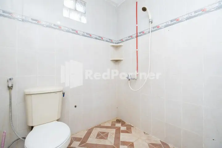 Сурабая: OYO 143 Dukuh Kupang Residence
