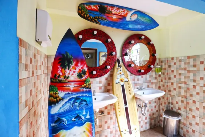 Блахбату: Nirmala Guest House Keramas