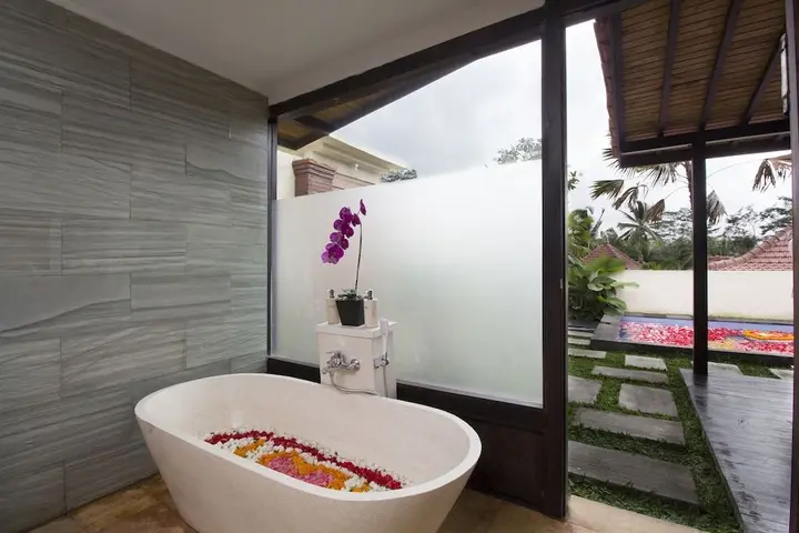 Тегаллаланг: Vrindavan Ubud Villa