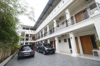 Медан: RedDoorz near Plaza Medan Fair
