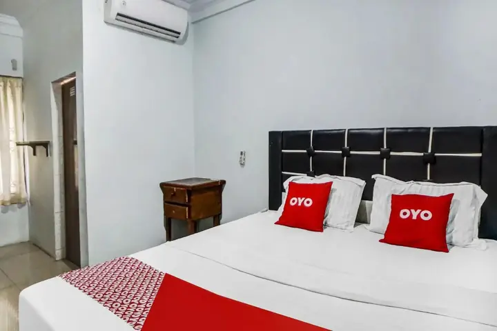 Медан: RedDoorz near Plaza Medan Fair