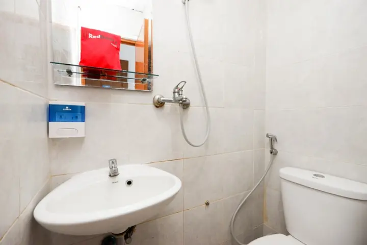 Семаранг: RedDoorz Near Kota Lama Semarang