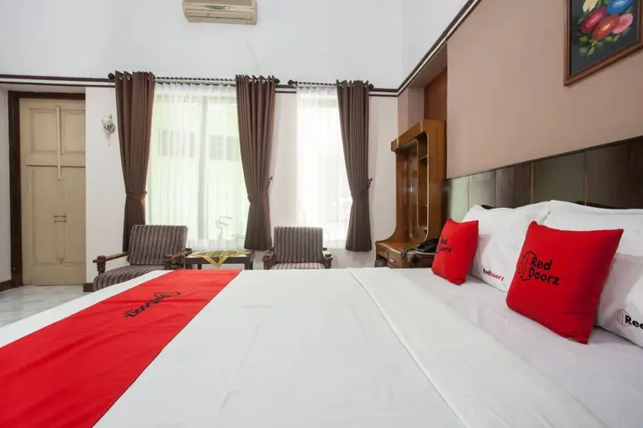 Маланг: RedDoorz near Balai Kota Malang