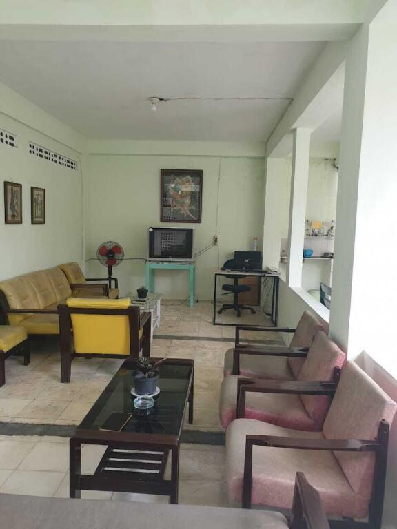 Депок: The Basic Yogyakarta