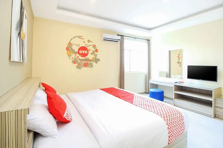 Сурабая: Super OYO Capital O 175 K-60 Residence
