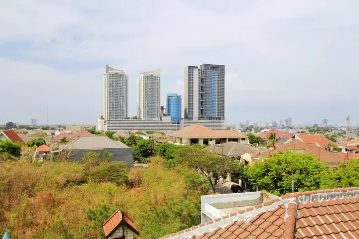 Сурабая: Super OYO Capital O 175 K-60 Residence