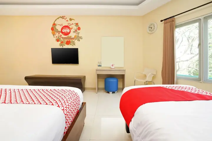 Сурабая: Super OYO Capital O 175 K-60 Residence