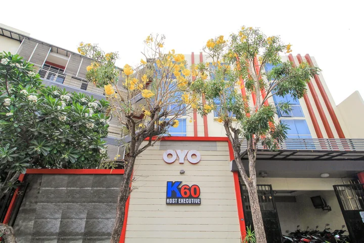 Сурабая: Super OYO Capital O 175 K-60 Residence