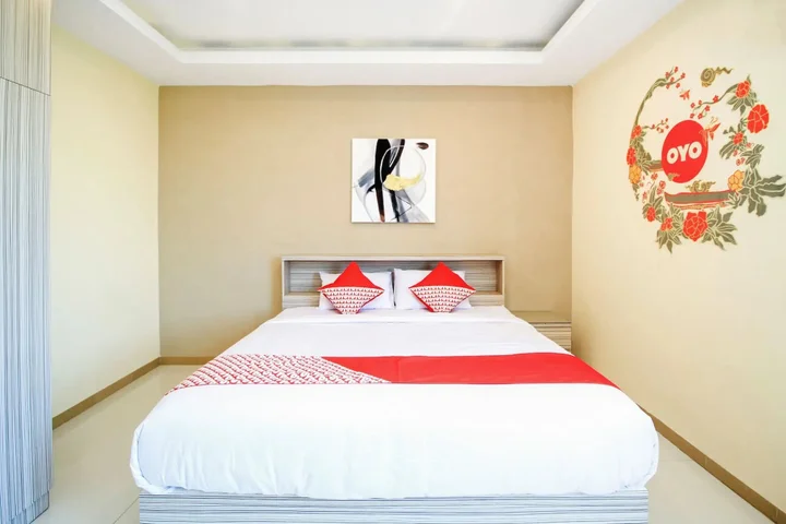 Сурабая: Super OYO Capital O 175 K-60 Residence