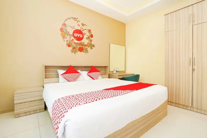 Сурабая: Super OYO Capital O 175 K-60 Residence