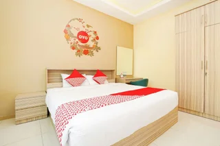 Сурабая: Super OYO Capital O 175 K-60 Residence