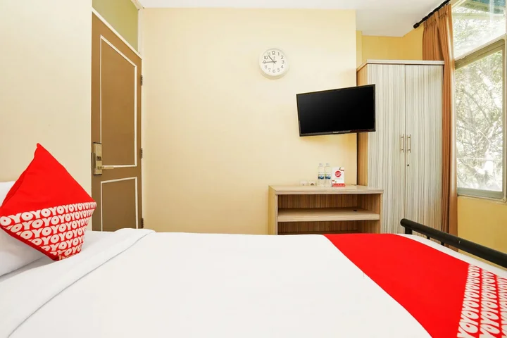 Сурабая: Super OYO Capital O 175 K-60 Residence